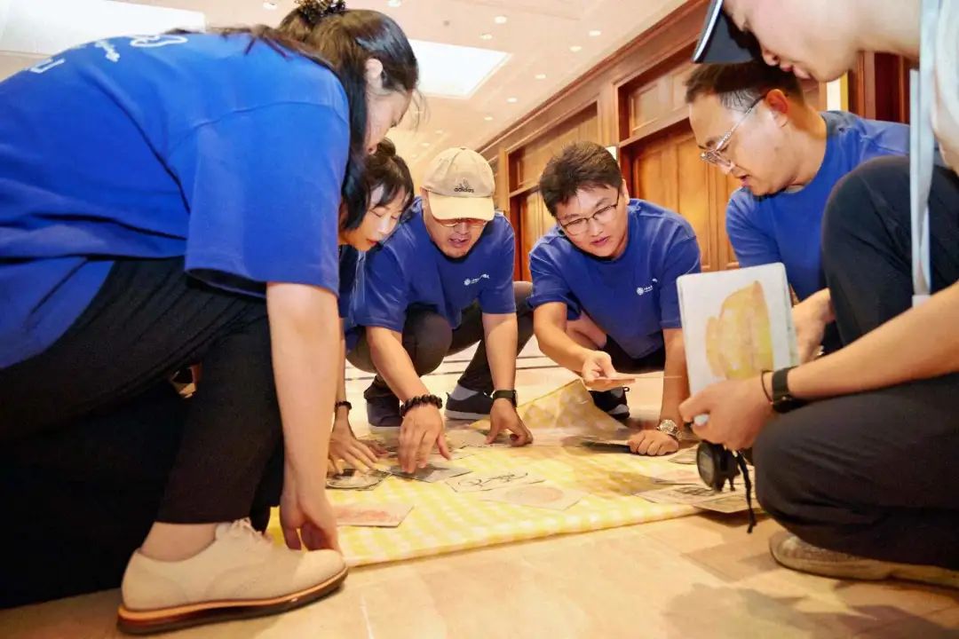 精神鼓舞：球队团结协作，冲出困局取得成功的简单介绍