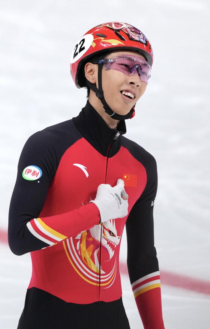 包含短道速滑男子米半决赛，韩国选手强势夺冠的词条